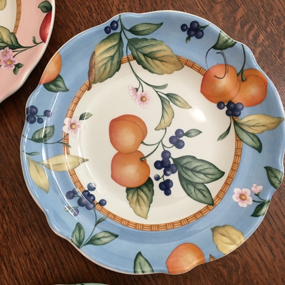 Princess House | 4 Plate Set Fruit on the Vine - Picture 6 of 7